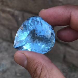 Aquamarine Pear cut Loose Gemstone Santa Maria Color no heat 157.85 CTS size 37.45×32.85×20.2mm