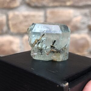 AQUAMARINE WITH BLACK TOURMALINE INCLUSIONS MINERAL CRYSTAL FROM SKARDU PAKISTAN – 17.72 GRAMS (88.6 CTS) 22.8*21.05*19.9 MM