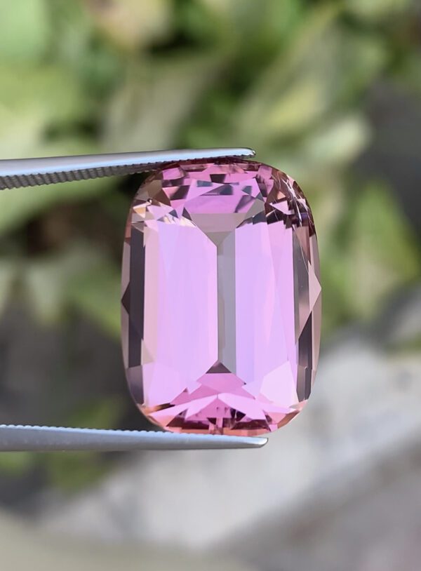 tourmaline pink