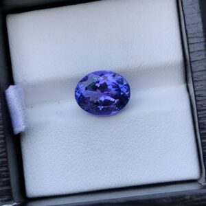 TANZANITE GEMSTONE LOOSE NATURAL SUPERB VIOLENT BLUE COLOR 3.3 CTS SIZE 10.55*8.45*5.1MM