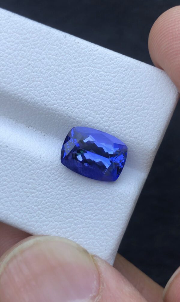 TANZANITE GEM